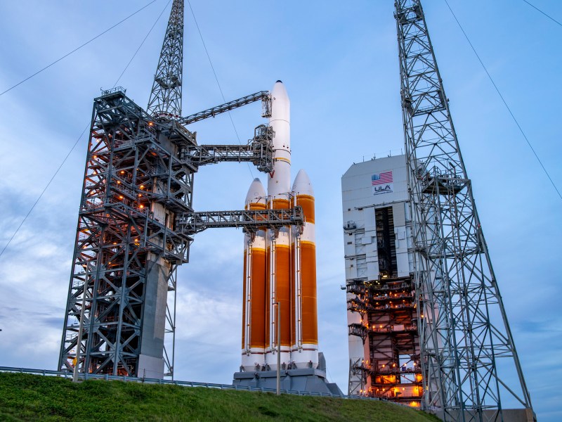 Delta 4 Heavy at SLC-37