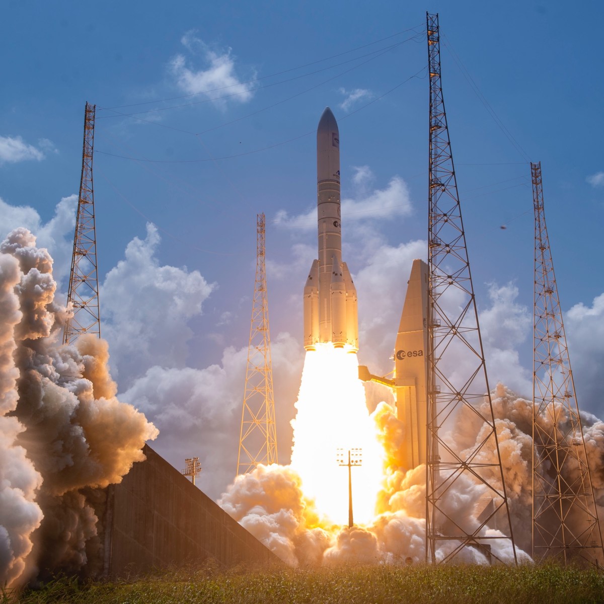 First Ariane 64 launches Amazon Leo satellites