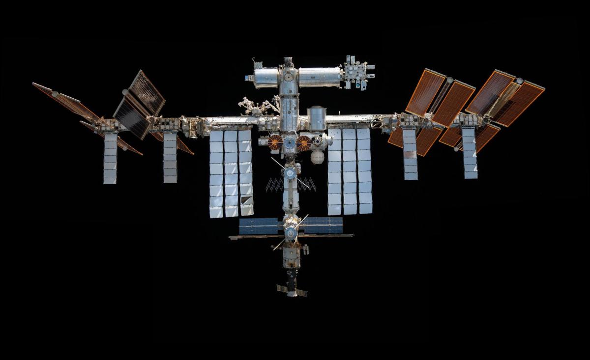Photo of the ISS.